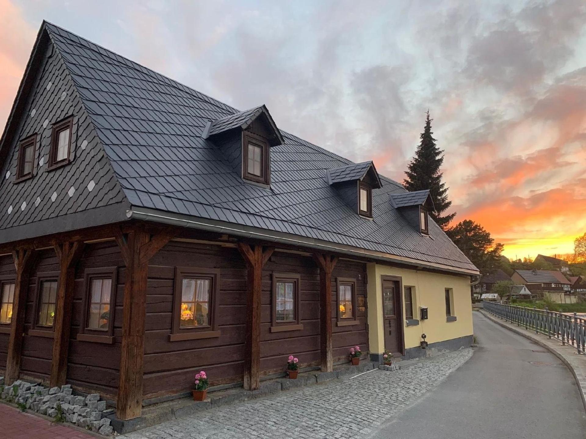 Ferienhaus In Grossschoenau Mit Grosser Terrasse Villa Luaran gambar